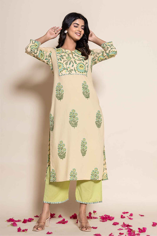 (Set of 2) Naksh Beige Cotton Dual Print Straight Kurta And Pants